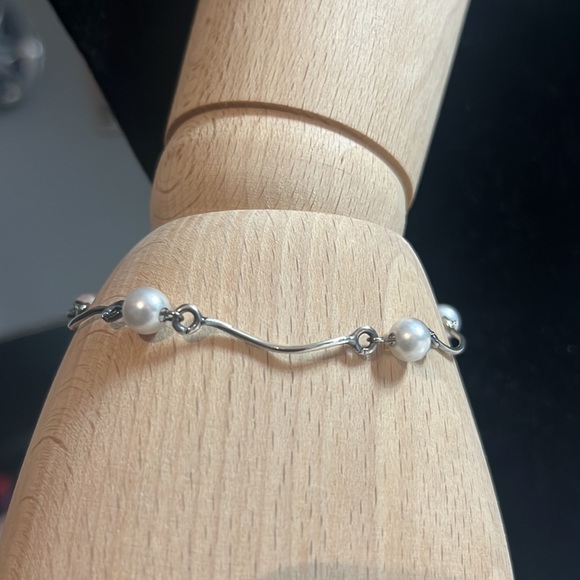 Italian silver and pearl necklace/bracelet set - Picture 3 of 4